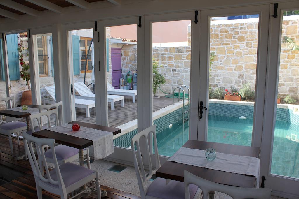 Eski Tas Hotel Cesme Exterior photo